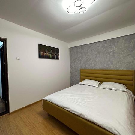 Lukapartaments Tulcea Bagian luar foto