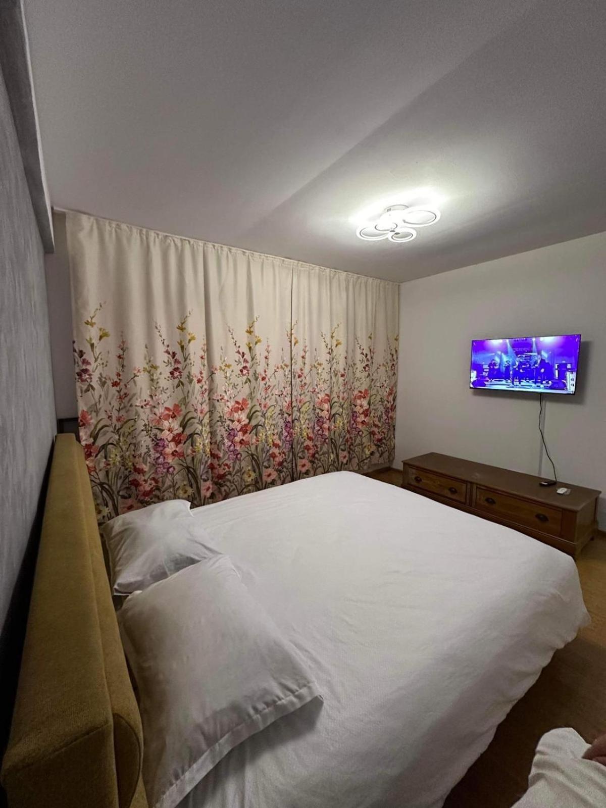 Lukapartaments Tulcea Bagian luar foto